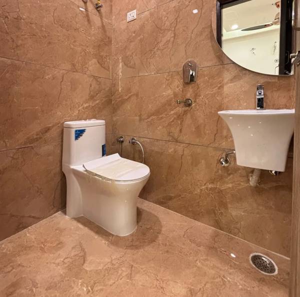  luxury-floors Bathroom