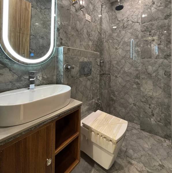  luxury-floors Bathroom