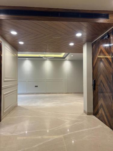  luxury-floors-311-sq-yards Others