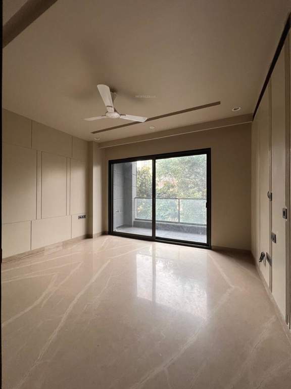  luxury builder floors 270 sq yards Living Area