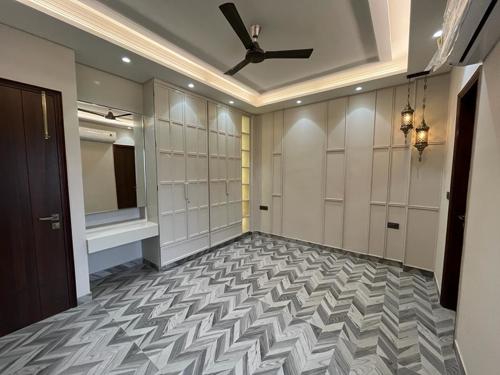  realty-luxury-homes Bedroom