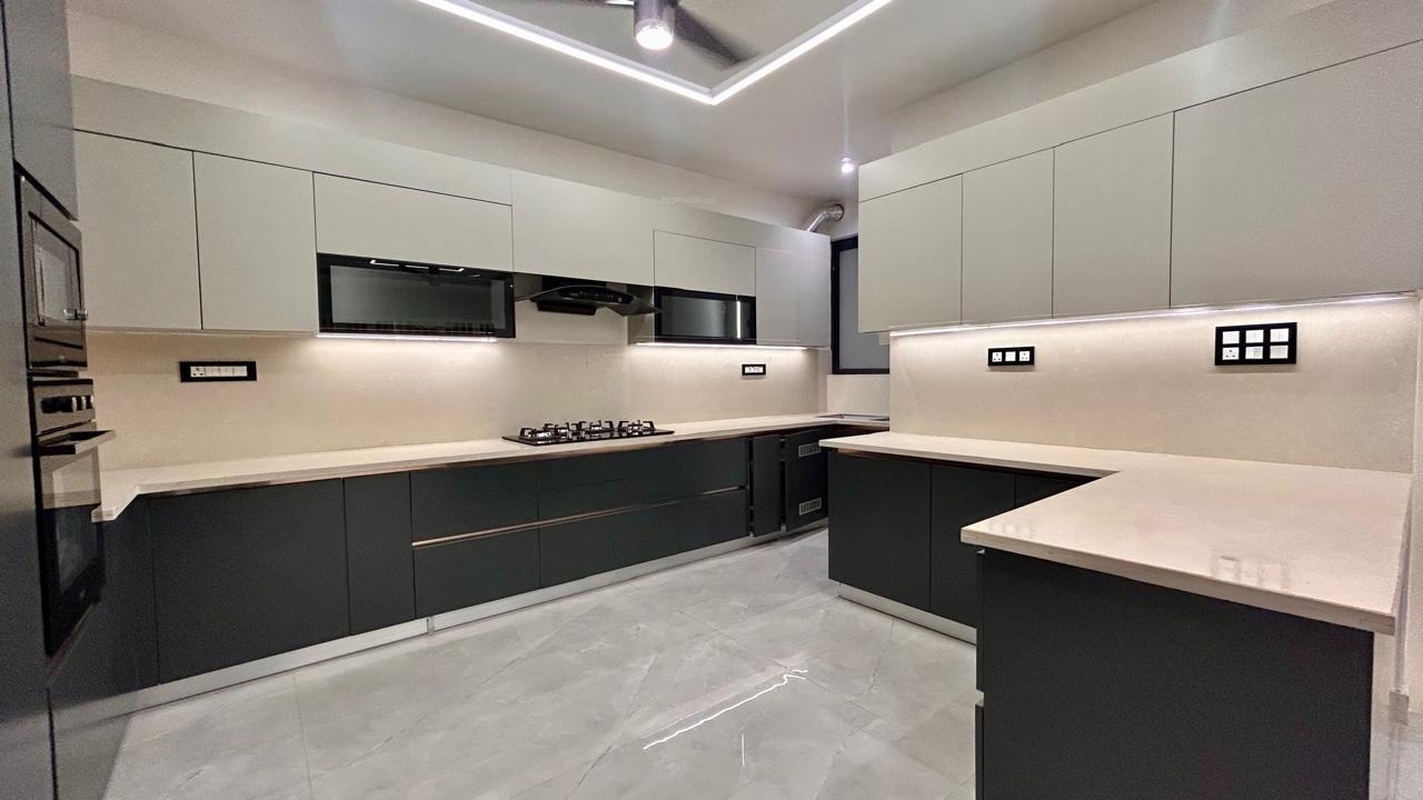 luxury homz Kitchen