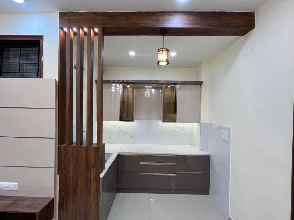 realty grid luxurious home Kitchen