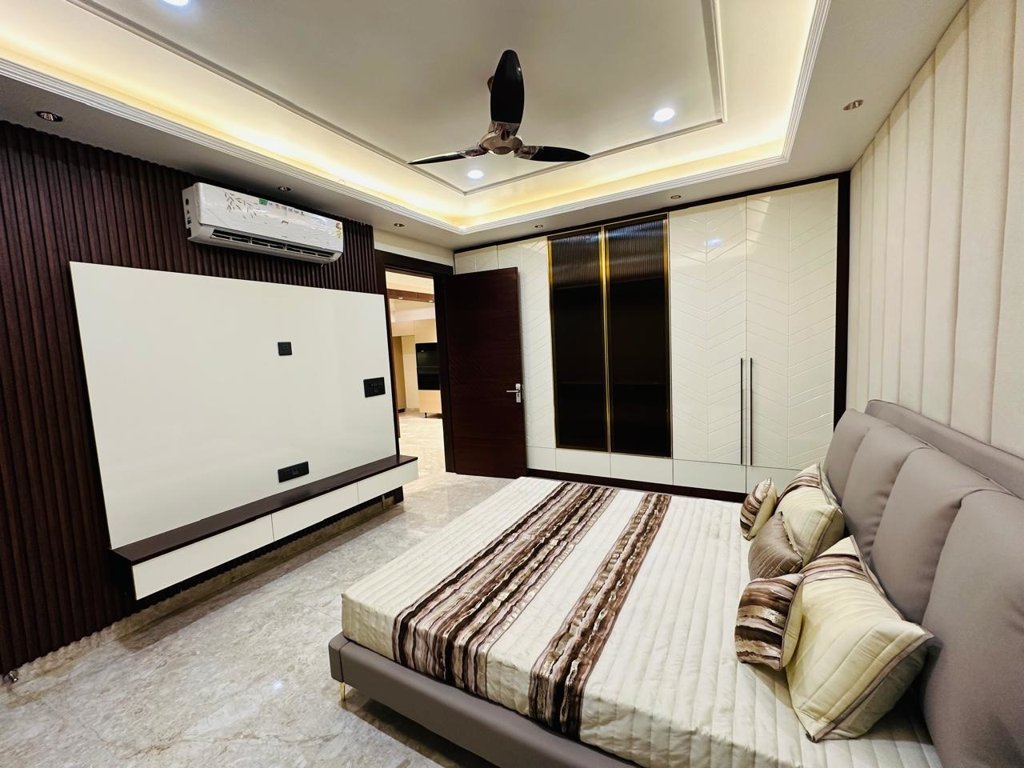  ultra luxury flors Bedroom