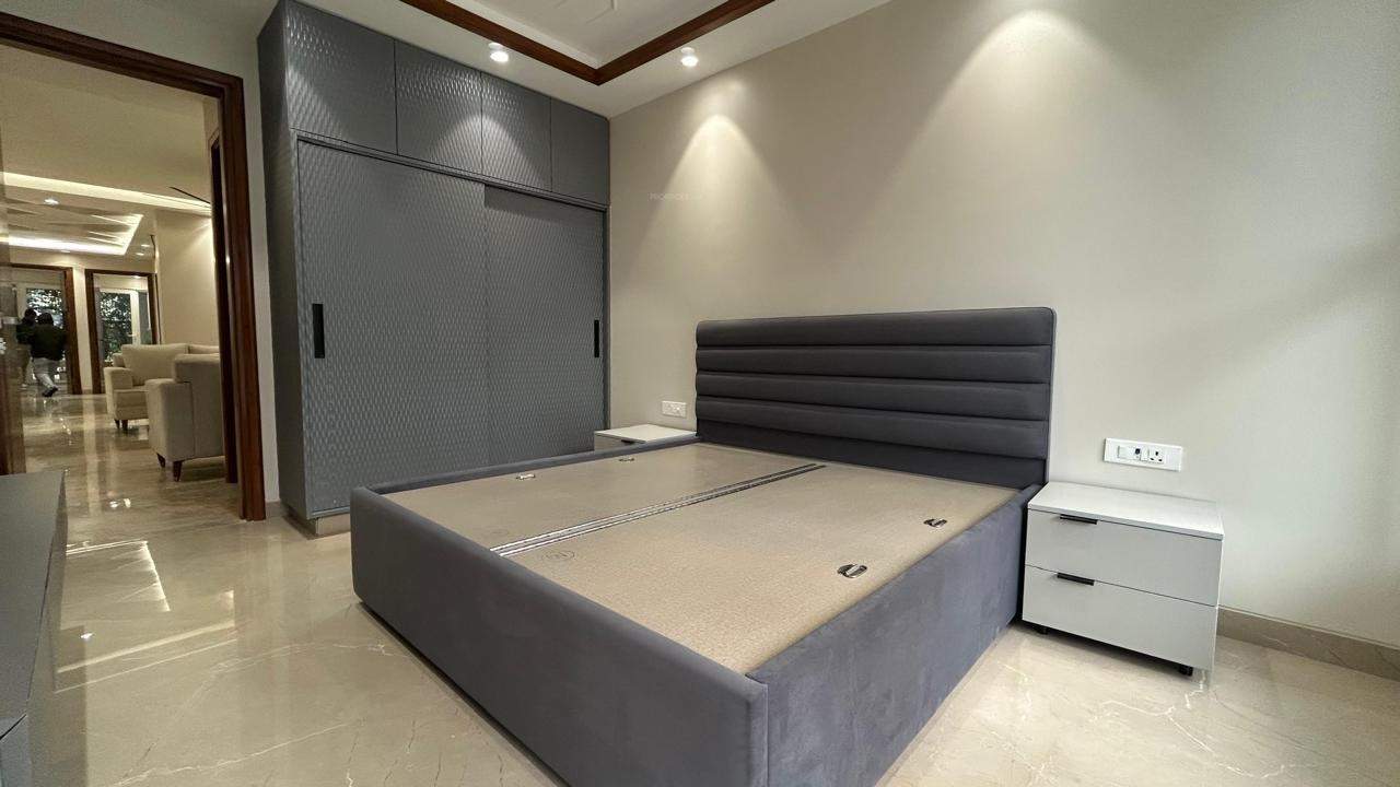  ultra luxury flors Bedroom