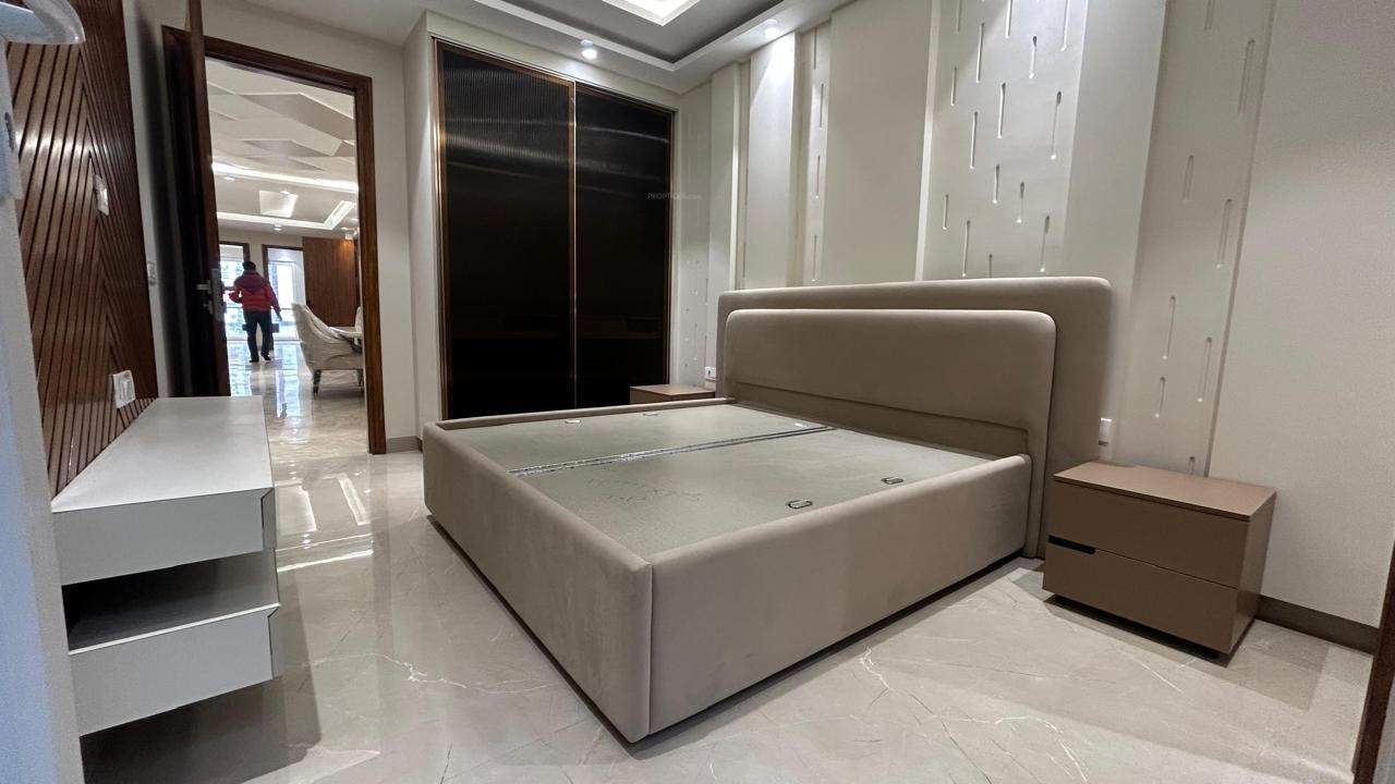  ultra luxury flors Bedroom