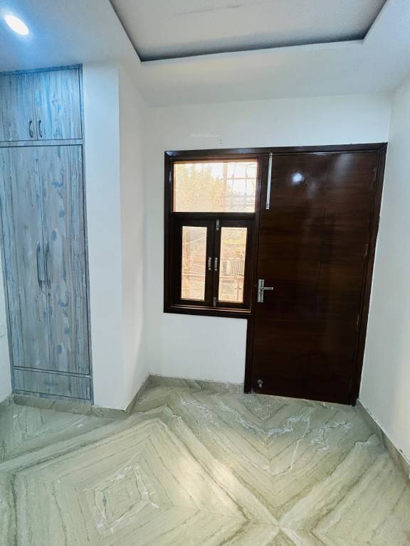 builders floors Bedroom