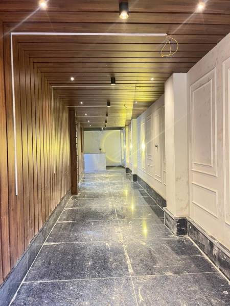 Lobby golden-residency Lobby