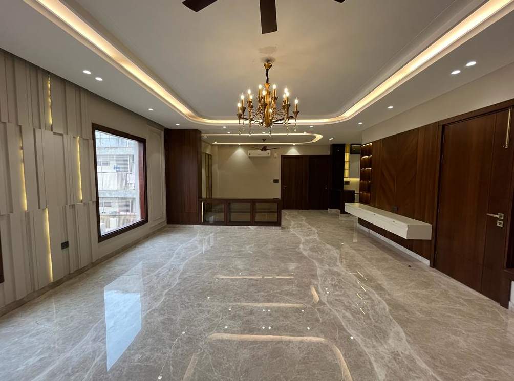 realty luxury homes Living Area