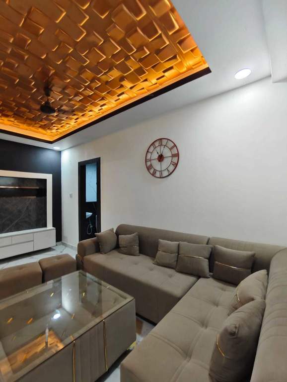  golden resigency 4 Living Area