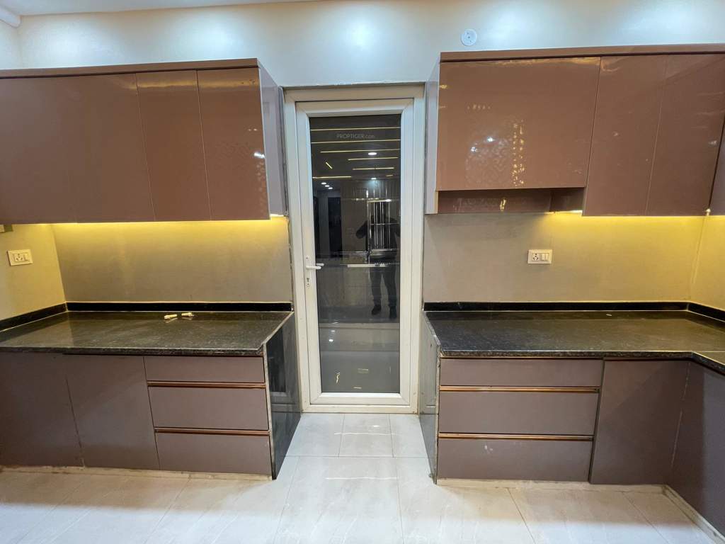  premium and luxurious homes Kitchen