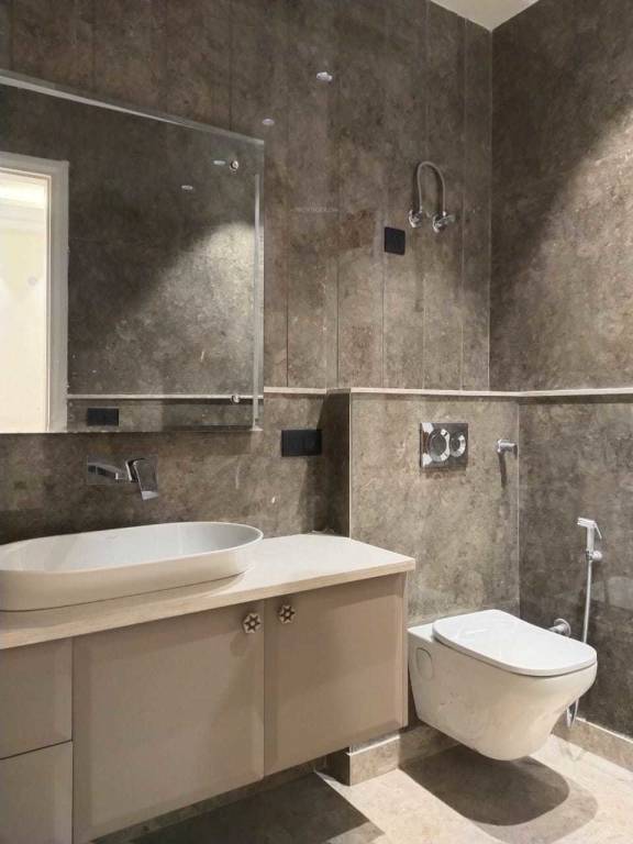  lumina heights Bathroom