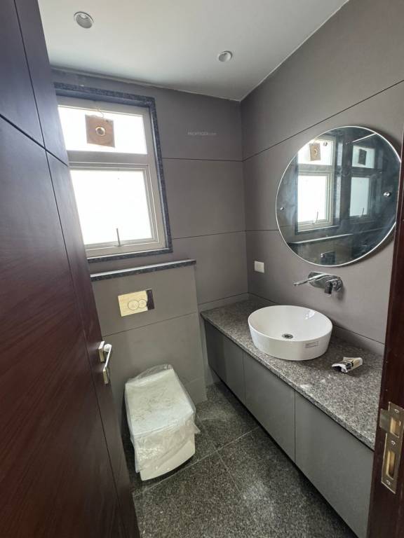  lumina heights Bathroom