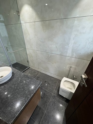 Bathroom lumina-heights Bathroom