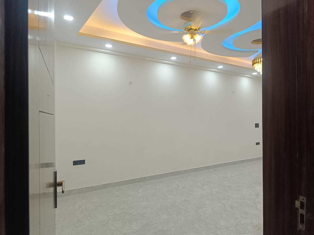  universal ultra luxurious home Others