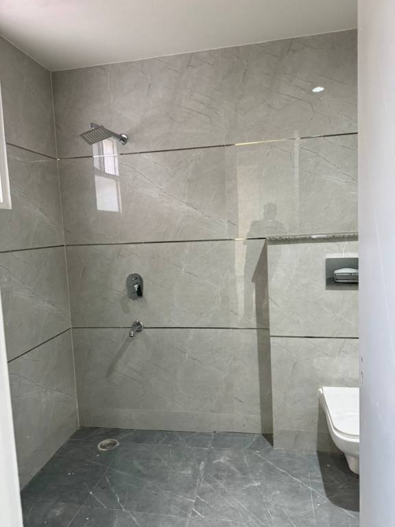  platinum floors 1 Bathroom