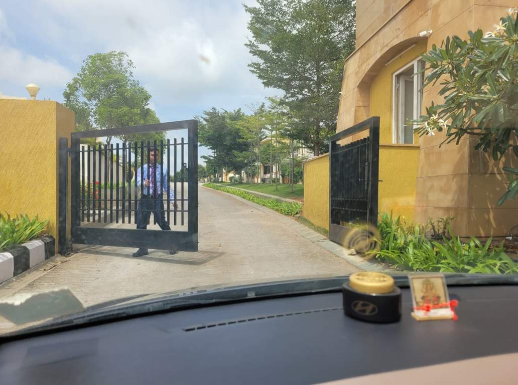  the park street Gated Community