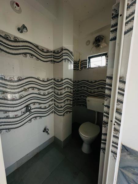  shanti-apartment Bathroom