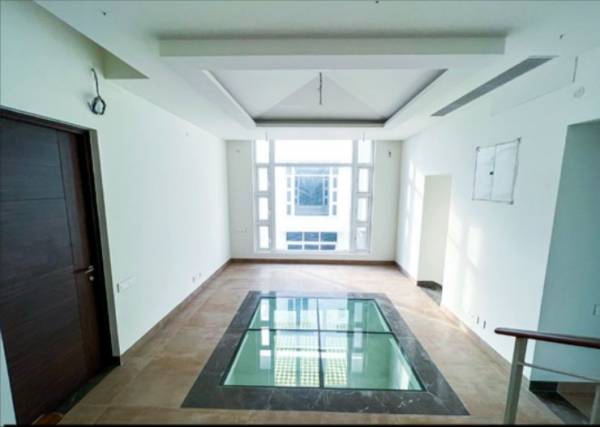  persimmon-square Living Area