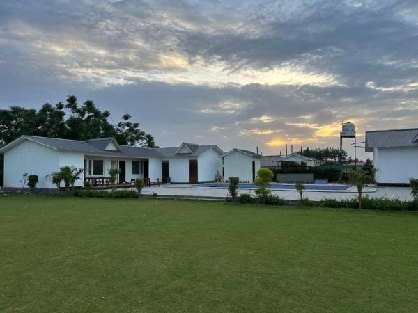  blessings-farm-house Elevation