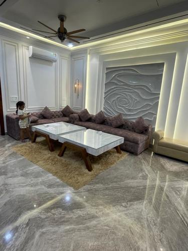 Living Area luxurious-homes-by-the-luxury-heights Living Area