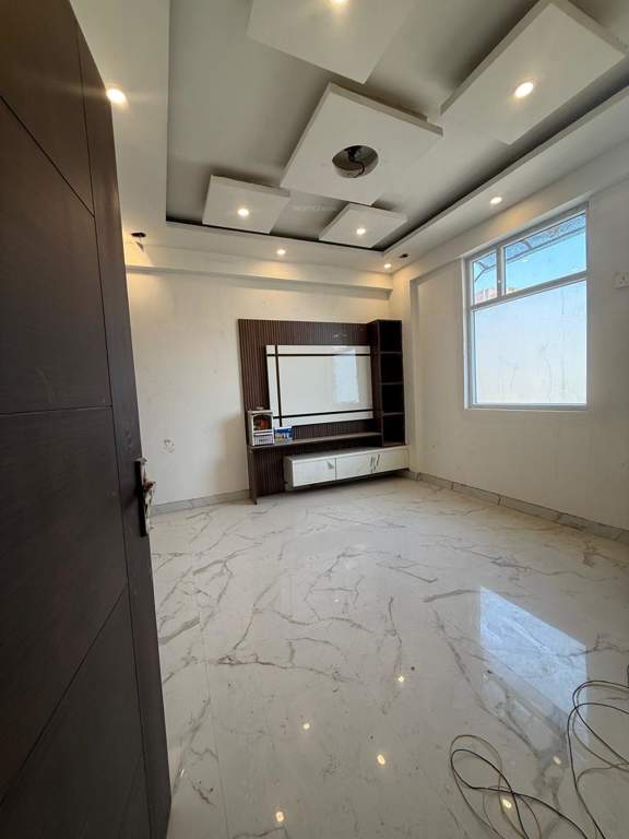  lotus avenue 3 Living Area