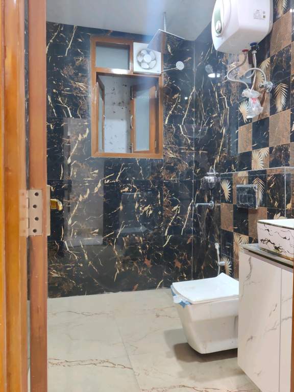  ultra luxury floors Bathroom