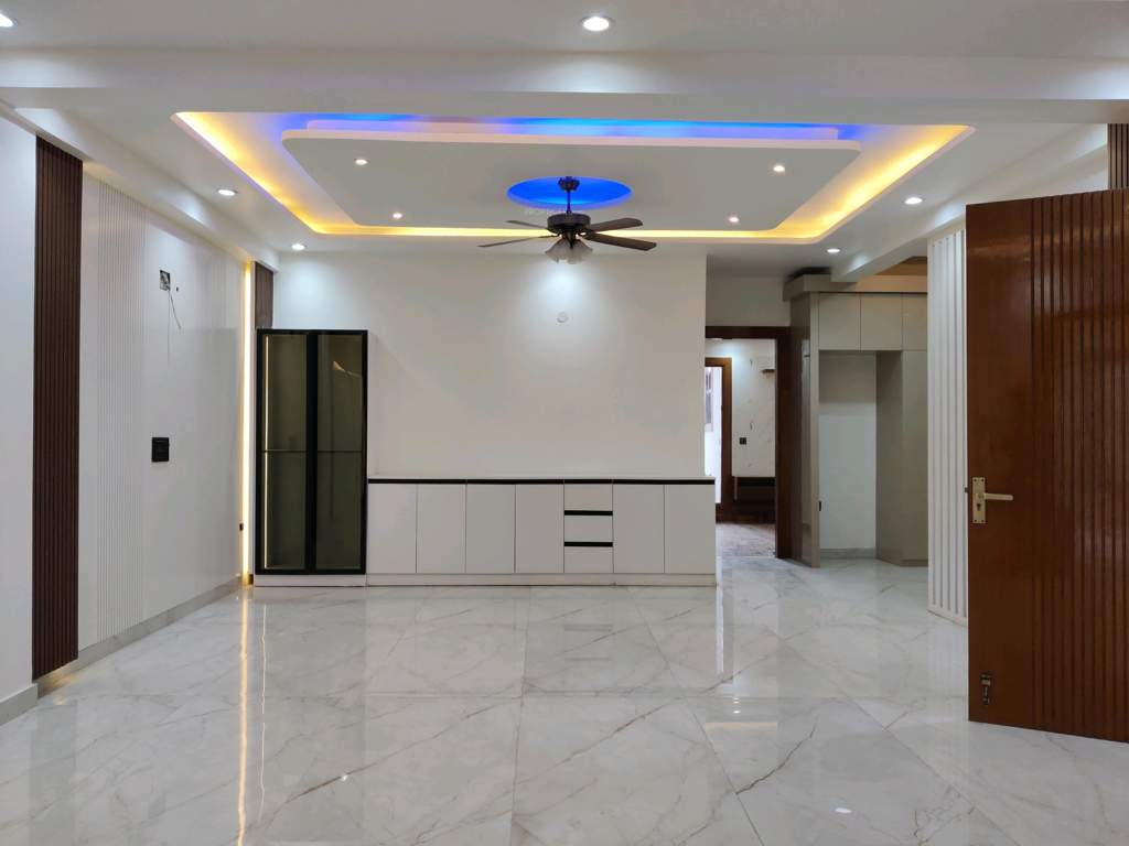  ultra luxury floors Living Area