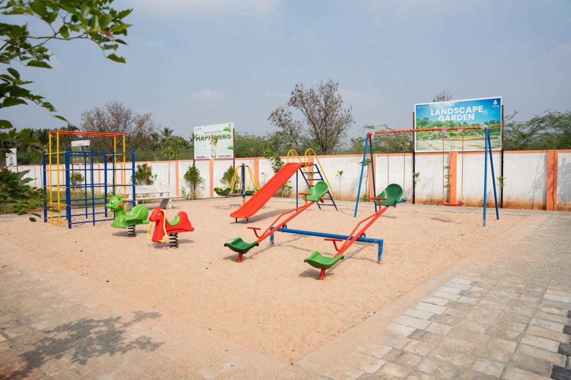 avanta Children's play area