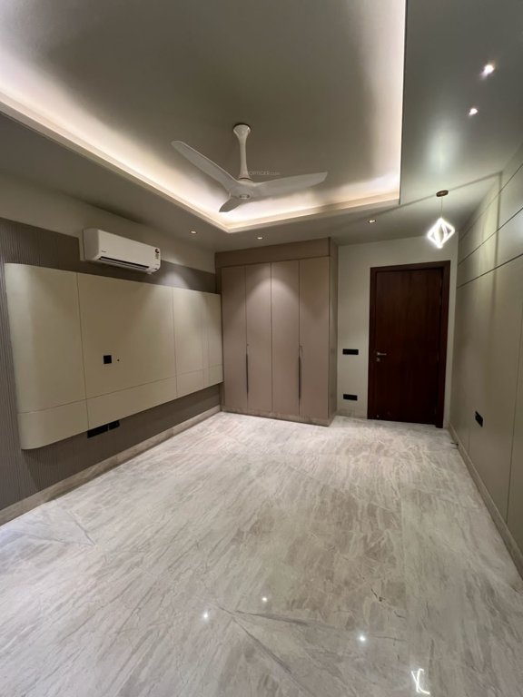  ggr floor 25 Bedroom