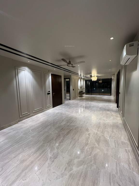  ggr floor 25 Living Area