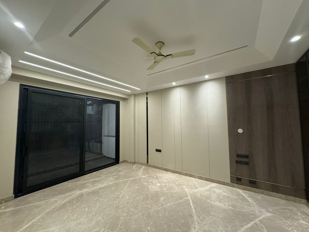  ggr floor 26 Bedroom