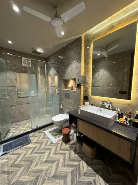  ggr-floor-22 Bathroom