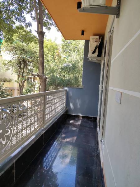  ggr-floor-28 Balcony