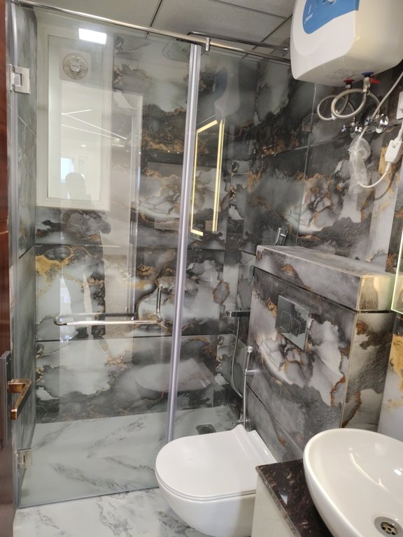  ggr floor 28 Bathroom