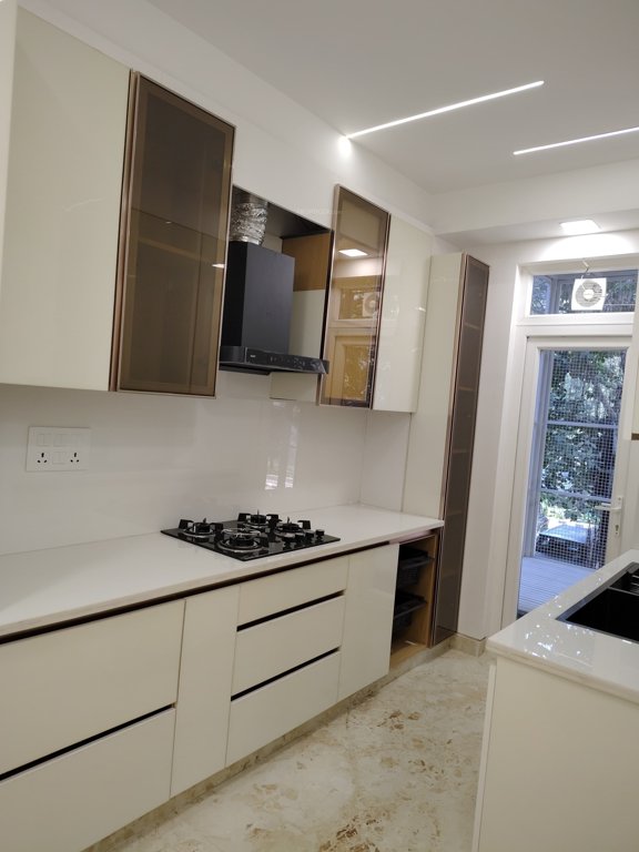  ggr floor 28 Kitchen