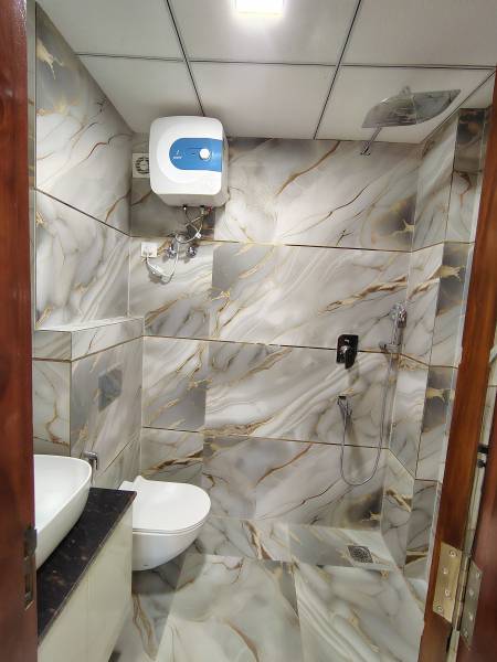  ggr-floor-27 Bathroom