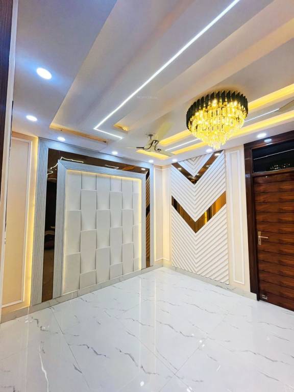  the crest Living Area