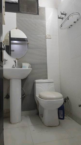  premium-builder-floor Bathroom