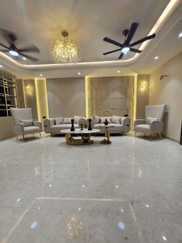  divine-ultra-luxury-homes Living Area