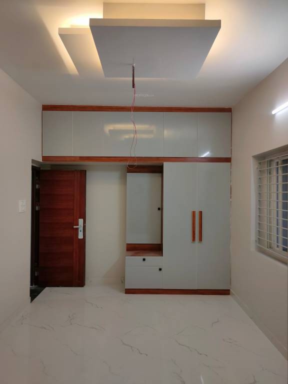  rr ishwaryam Bedroom