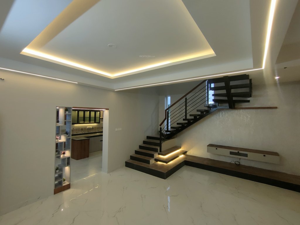  rr ishwaryam Living Area