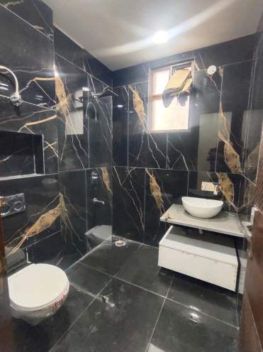 homes 2 bhk luxury builder floors Bathroom