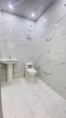homes 2 bhk luxury builder floors Bathroom