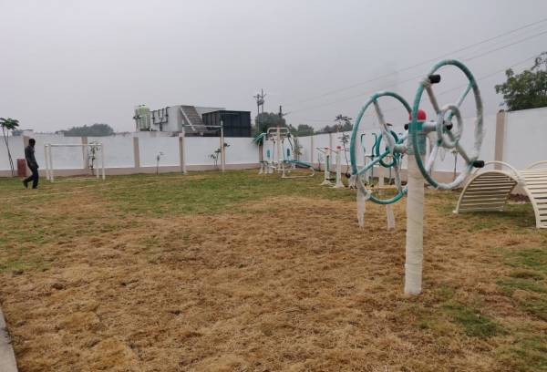  garden Children's play area