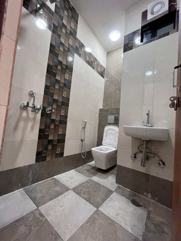  homes Bathroom
