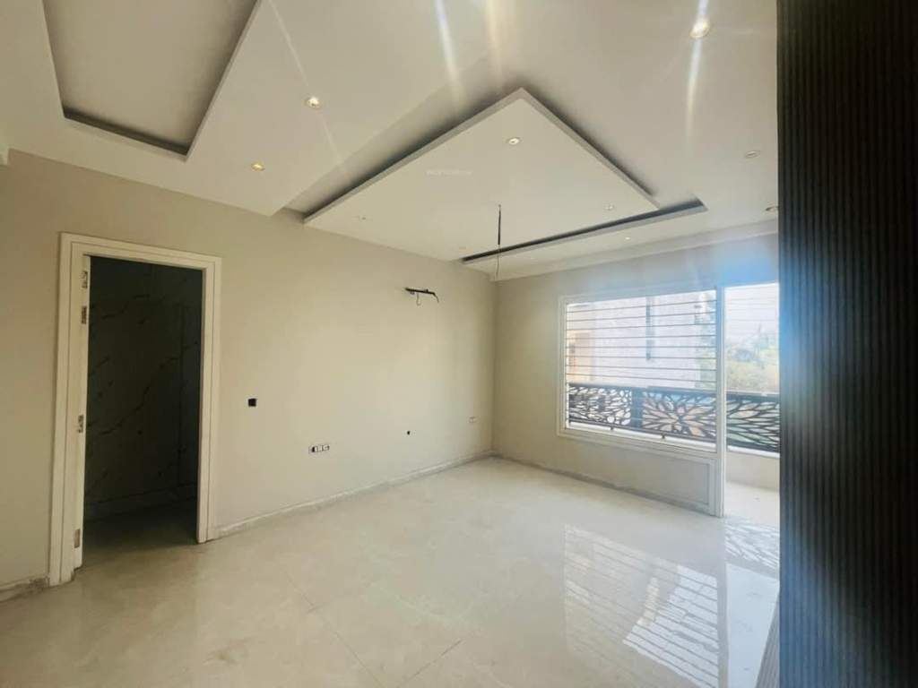 signature floors 3 Bedroom