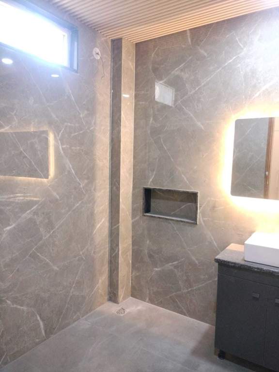  signature floors 358 sqyd Bathroom
