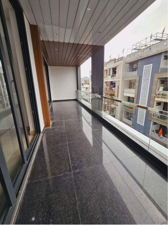 homes 4 bhk super ultra luxury builder floors Balcony