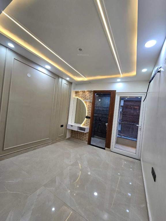  the crest Bedroom